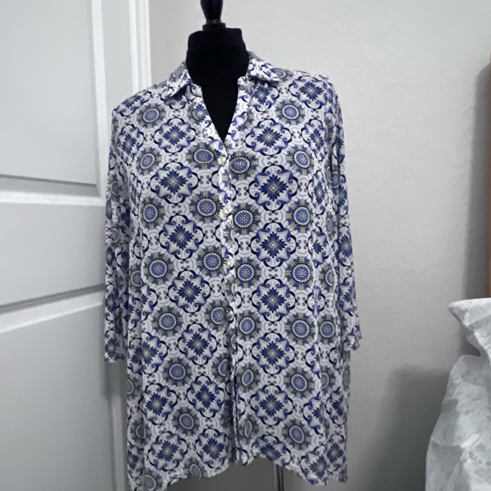 Blue and White Patterned Button-Up Shirt